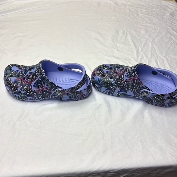 Butterfly Crocs - Picture 4 of 5